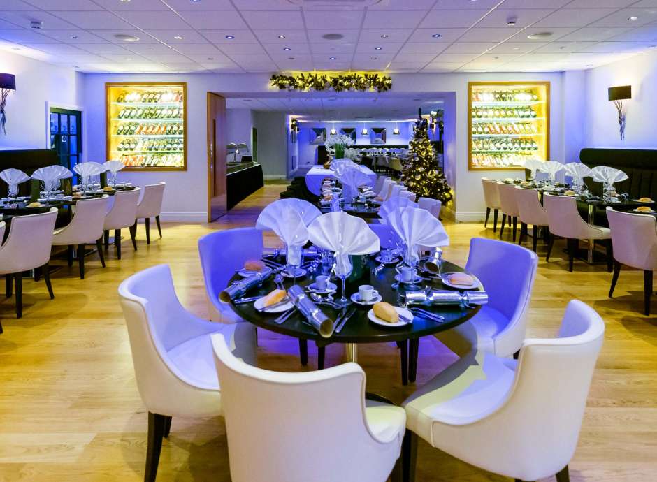 Park Hotel Seasons Brasserie Restaurant Dining Area Decorated For Christmas