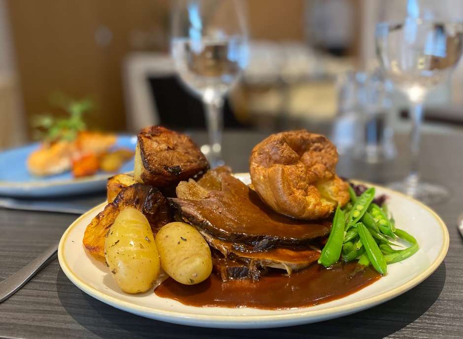 Sunday lunch roast beef dinner