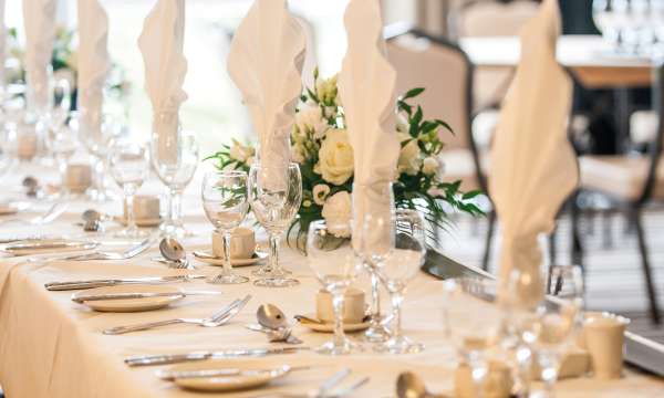 Wedding table decorations at the park hotel